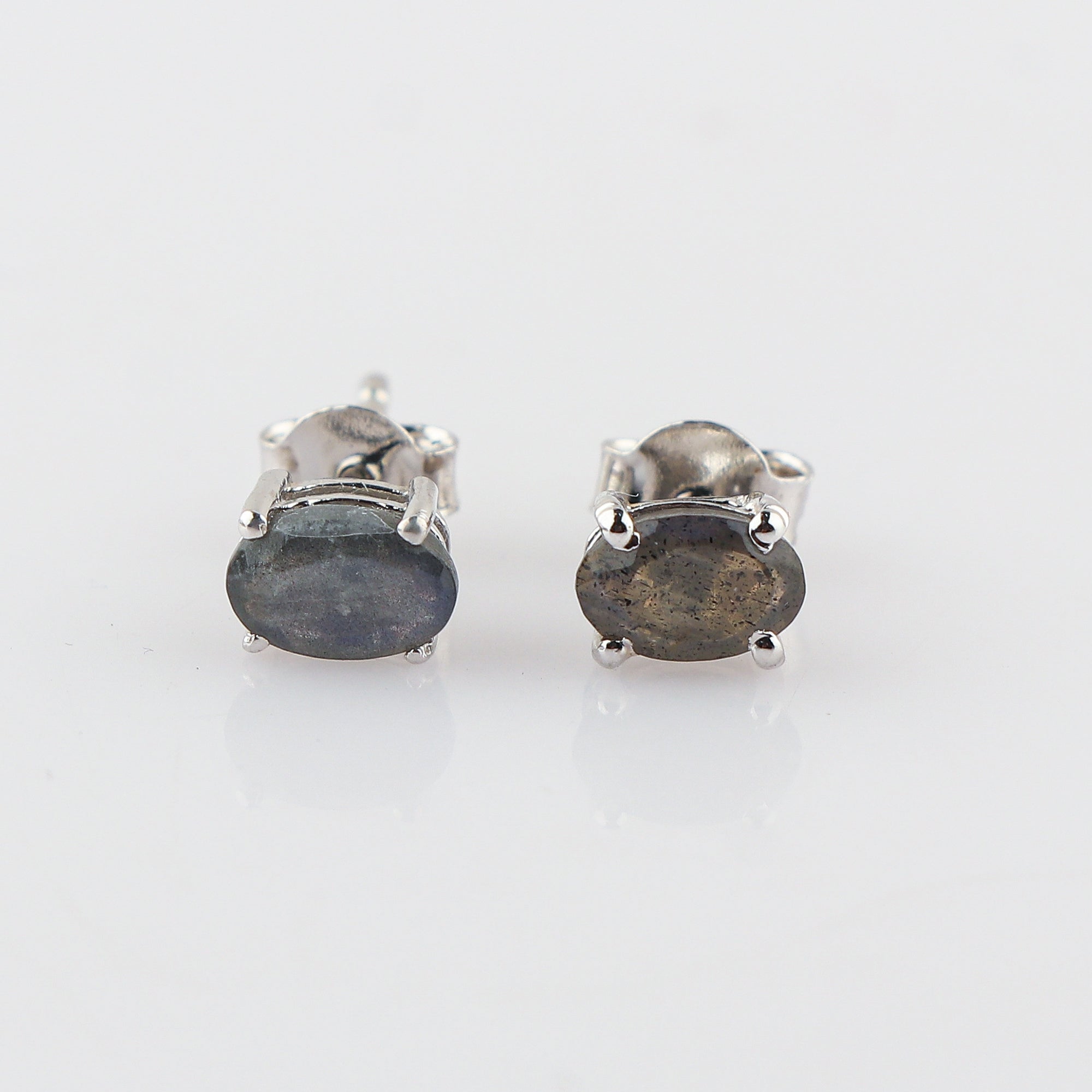 Natural Labradorite Crystal, Oval Shape 925 Silver Brilliant Cut Gemstone Stud Earrings