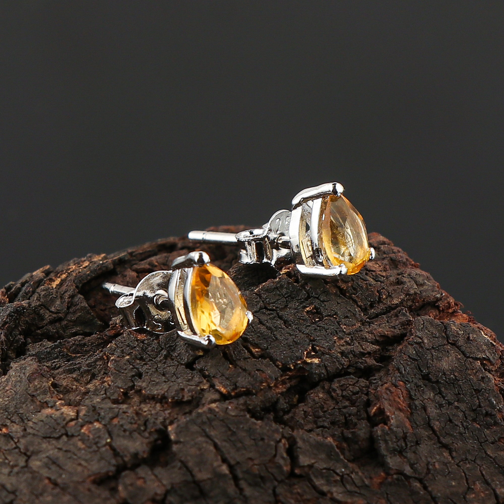 Pear Shape Natural Citrine Gem Stud Earrings for Women, Fine Jewelry for Every Occasion