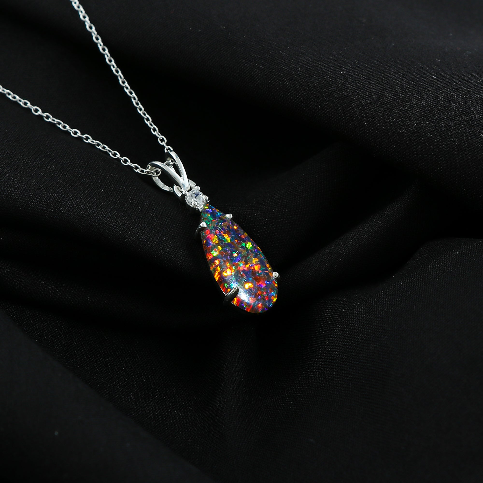 Elegant pendant for you in 2.5 Ct Black Dot Ethiopian Opal, touched with 925 silver
