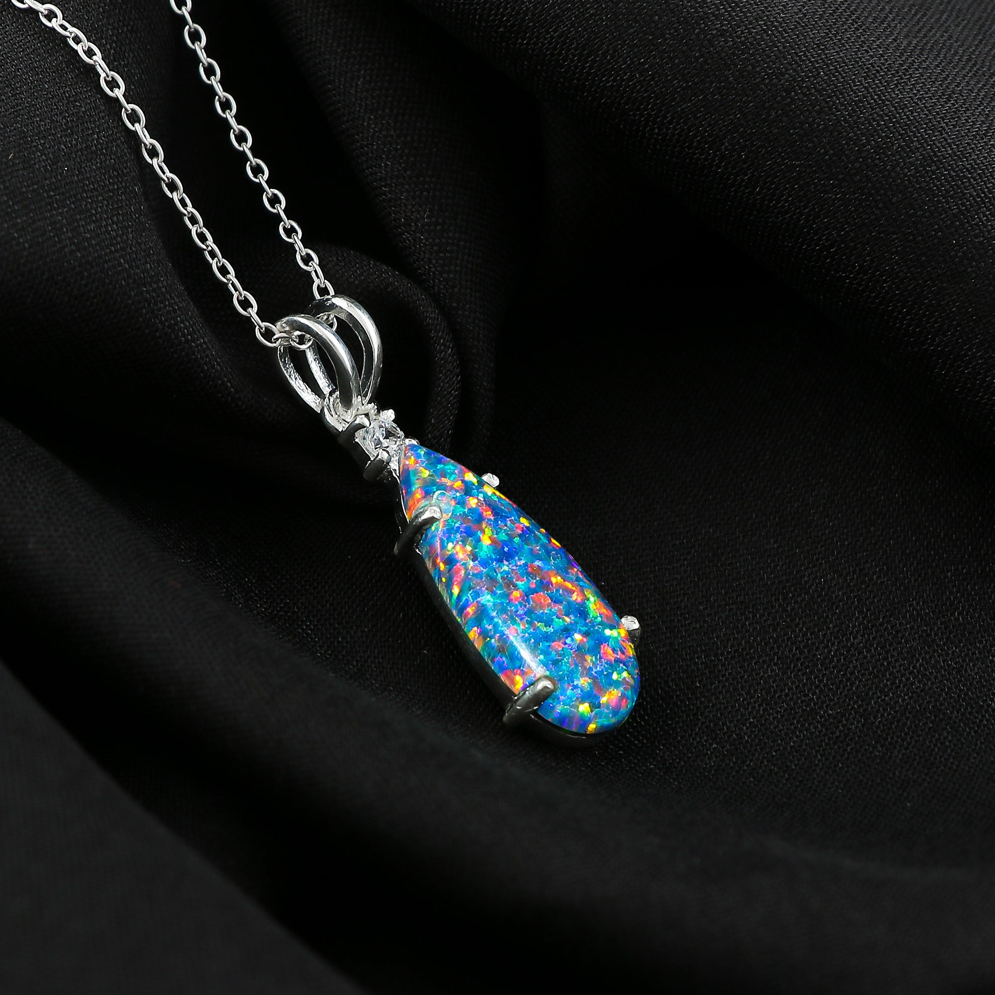 Beautiful Jewelry for Gifting with 2.5 Ct Blue Dot Ethiopian Opal