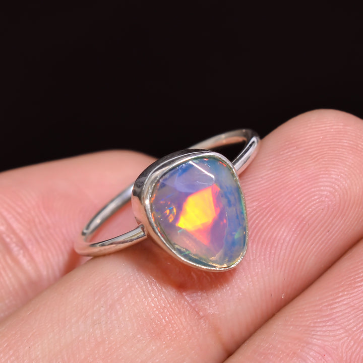 Raw white opal gemstone ring, 1.5 g 925 silver handmade design, size 7