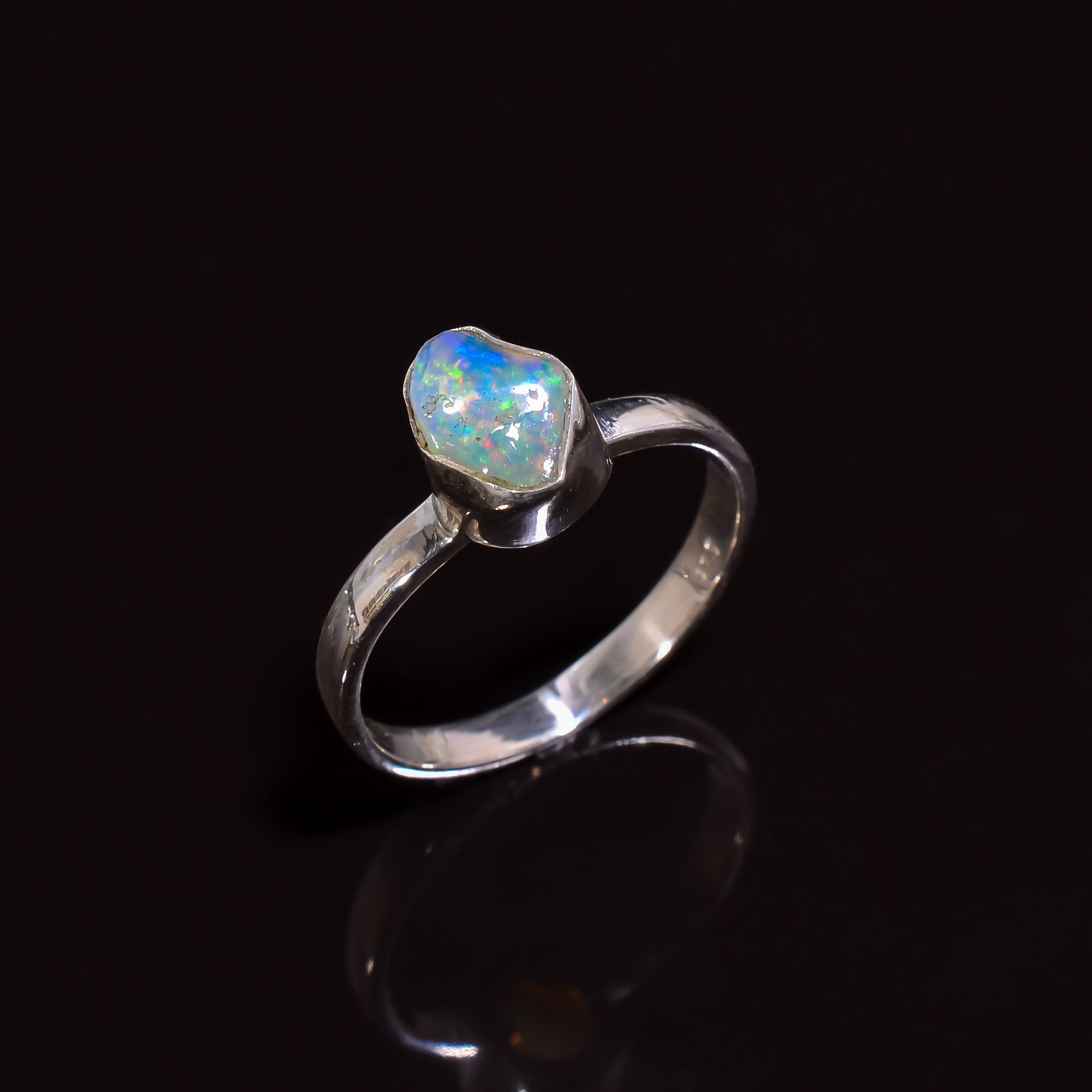 Handmade White Ethiopian Opal Ring - 100% Real Gemstone (9x7mm)