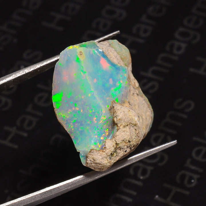 Natural 18 Ct Ethiopian Opal (30x24x7 mm) Gemstone