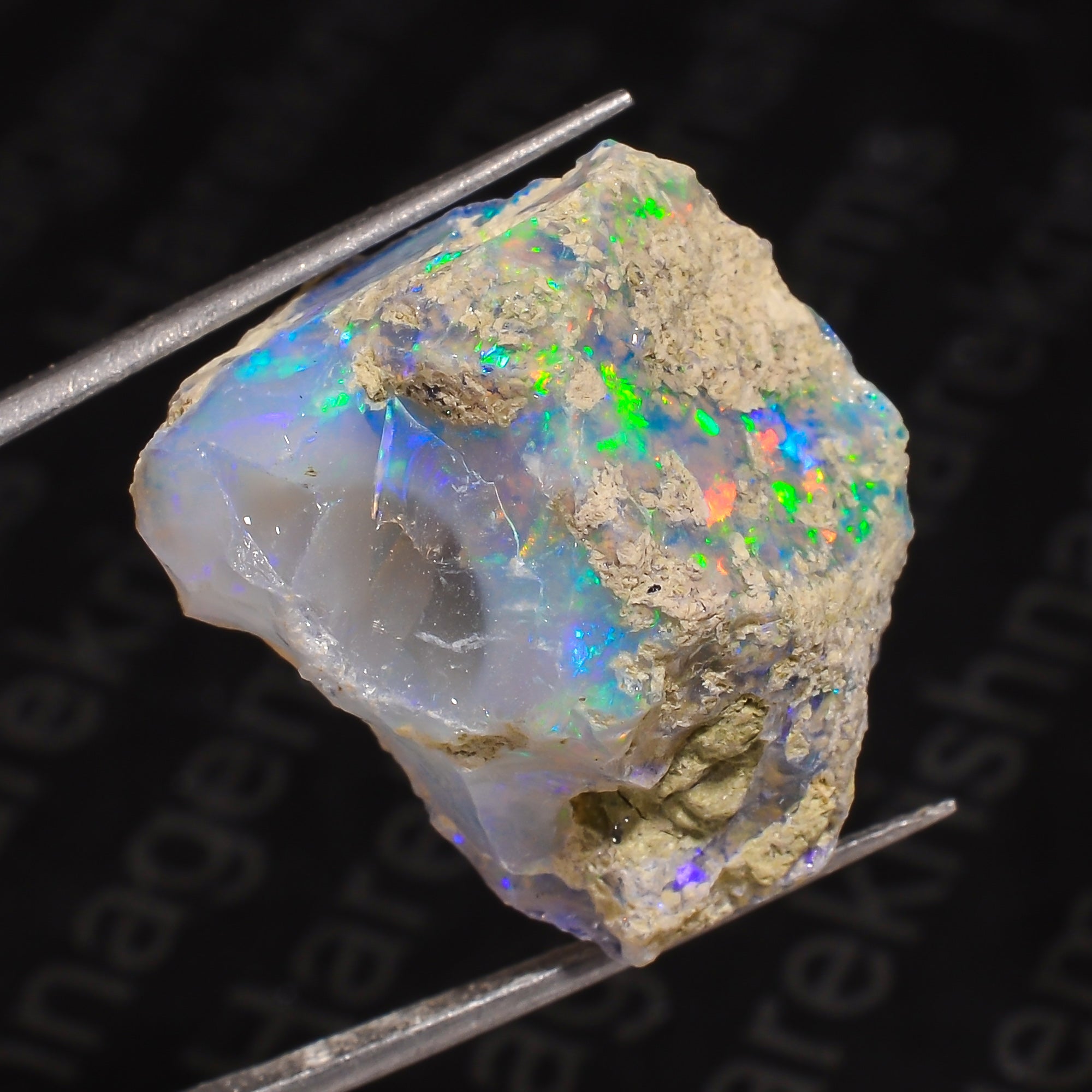 High-Quality 22 Ct Raw Ethiopian Opal (21x18x12 mm)