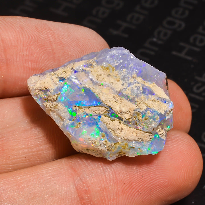 25 Ct White Ethiopian Opal – Premium Gemstone by Armonia Gems