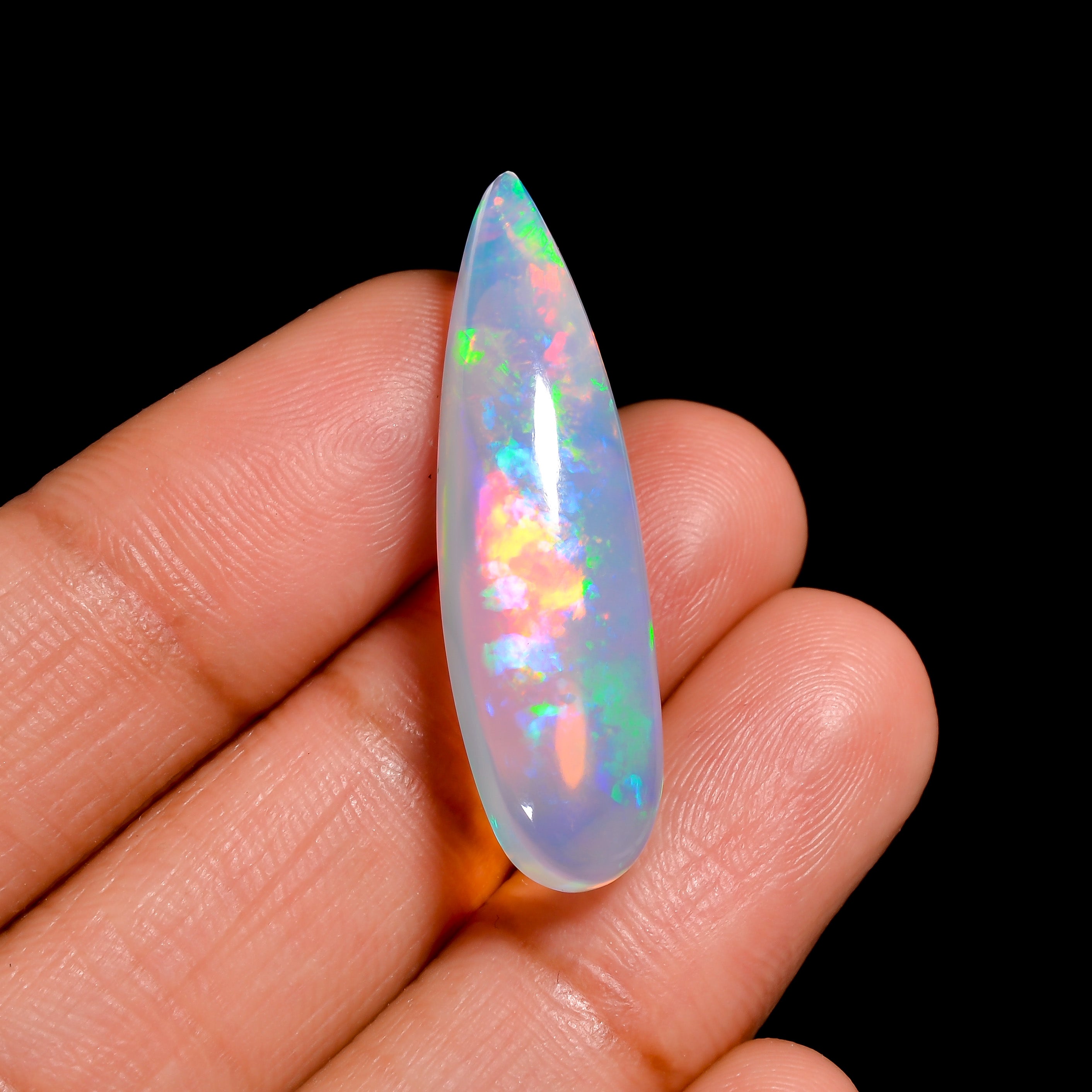 Loose natural White Ethiopian Opal, 10-Carat gemstone for rings and pendants 
